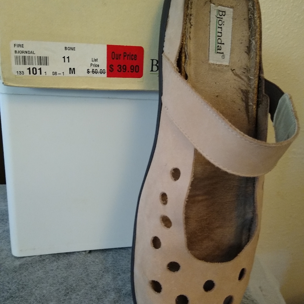 Shoe